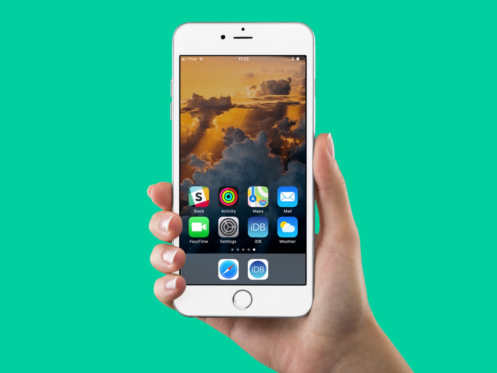 iPhone con icone vuote nella schermata Home