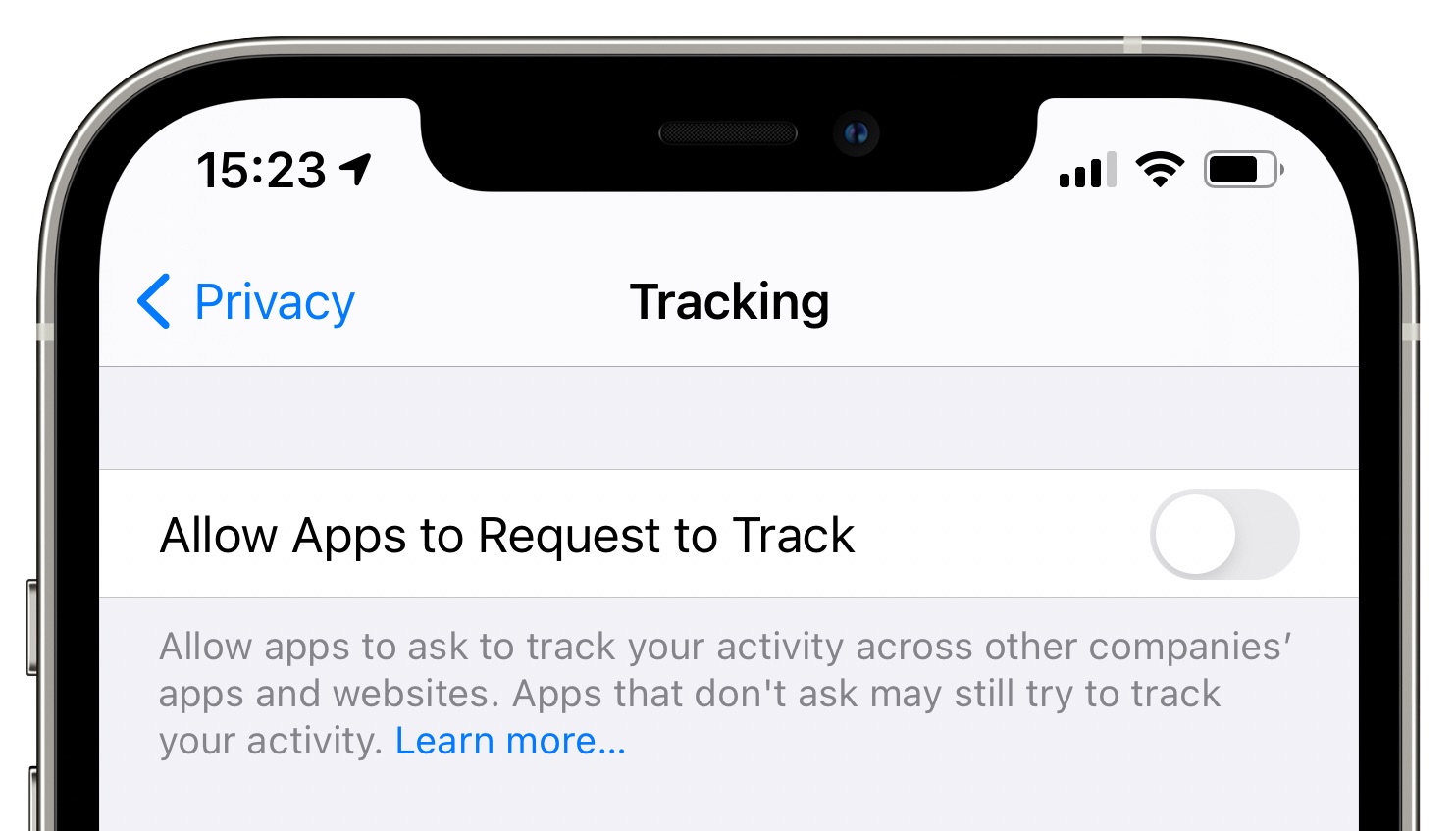 Uno screenshot dell'app Impostazioni in iOS 14.5 che mostra l'opzione "Consenti alle app di richiedere il monitoraggio" come spento