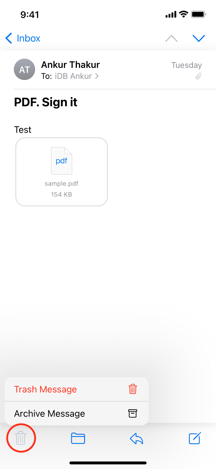 Tieni premuto il pulsante di archiviazione nell'e-mail per vedere entrambe le opzioni